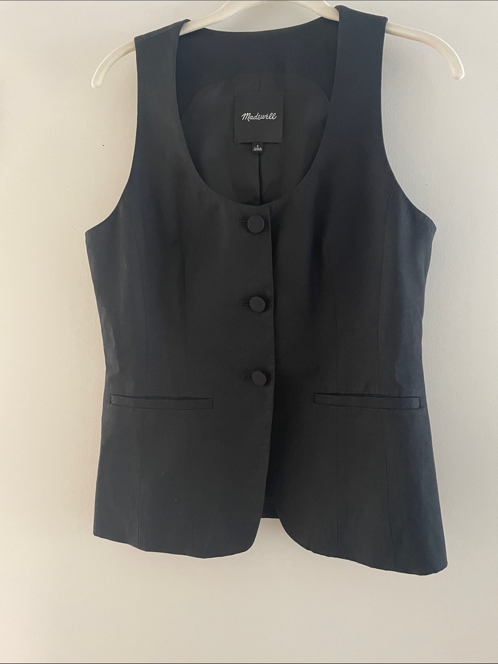 Madewell Black Sleeveless Button-Front Vest